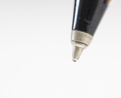 ご祝儀袋の中袋をボールペンで記入するリスク