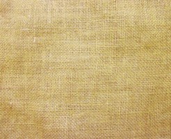 麻素材「リネン」「ヘンプ」の違いと用途