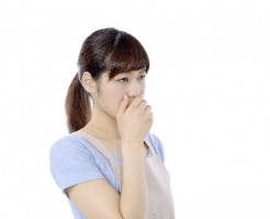 臭い玉は病院で取る?うがいの方法と口臭の嘘